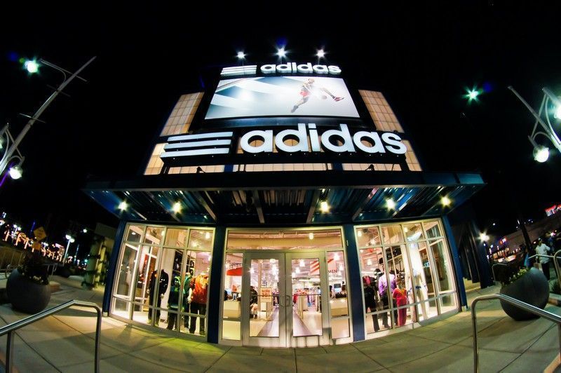 Adidas apoya en las franquicias para su expansión en España